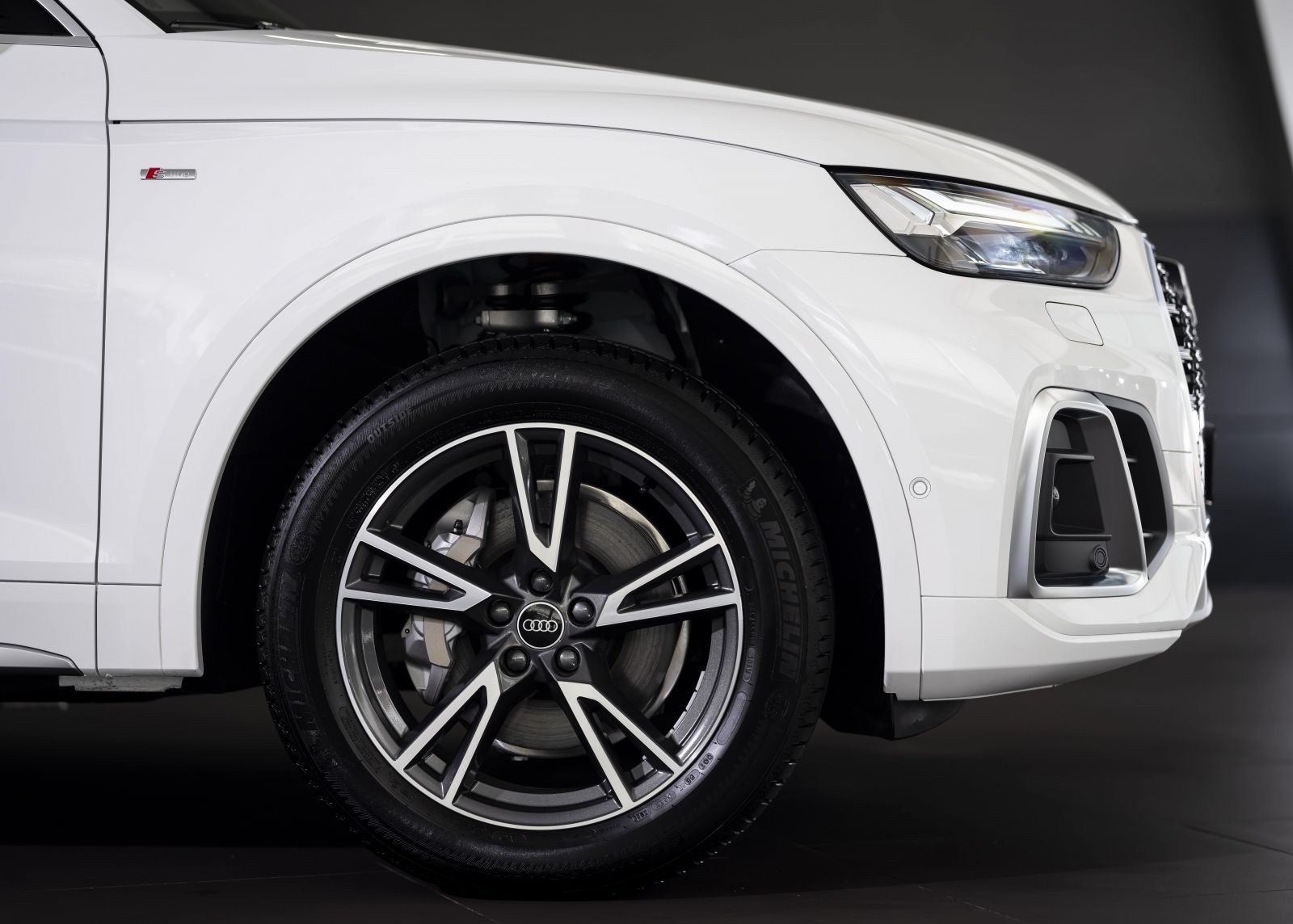 Mâm xe 19inch trên Audi Q5 2023