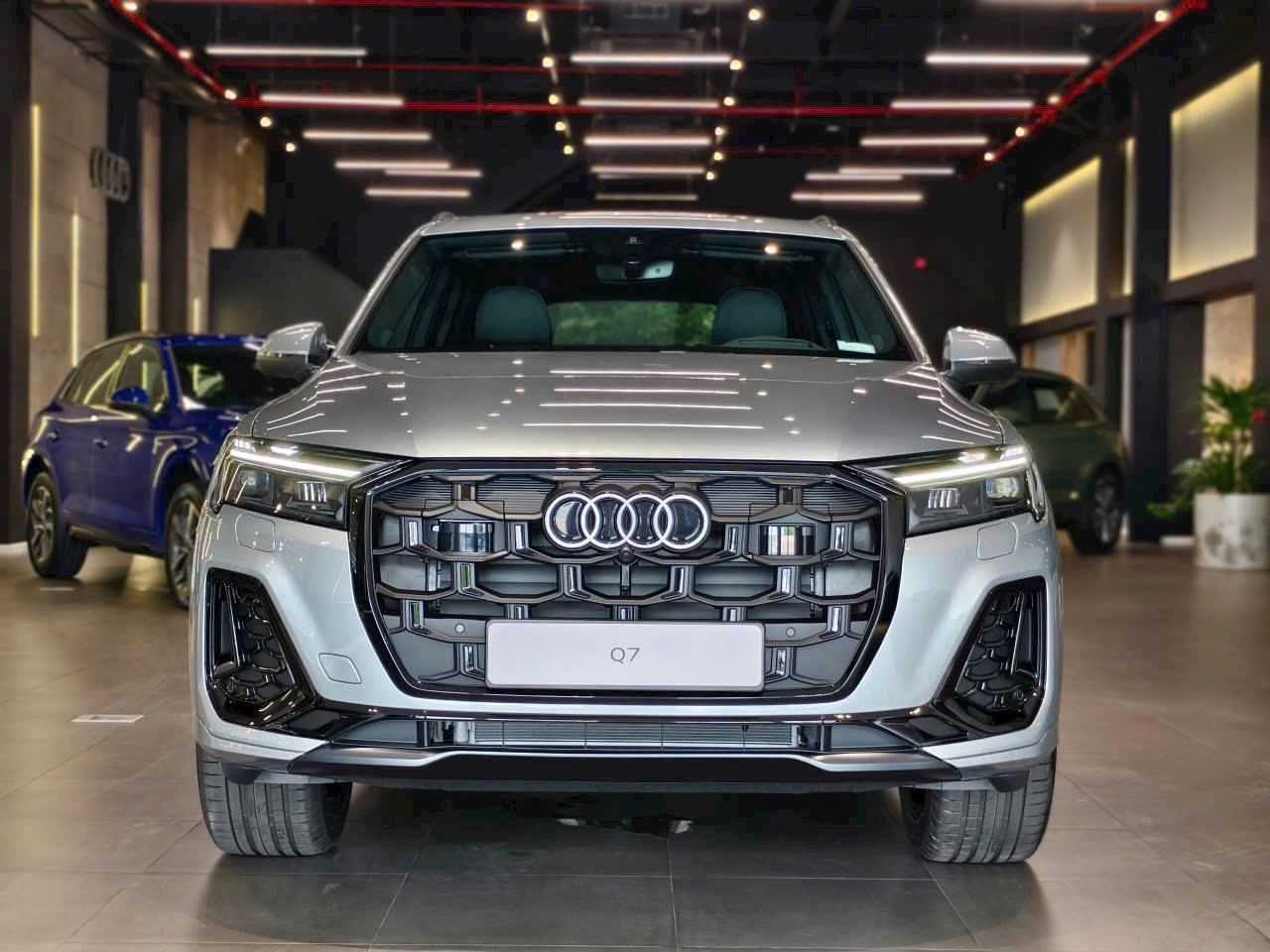 ngoai that audi q7 2026