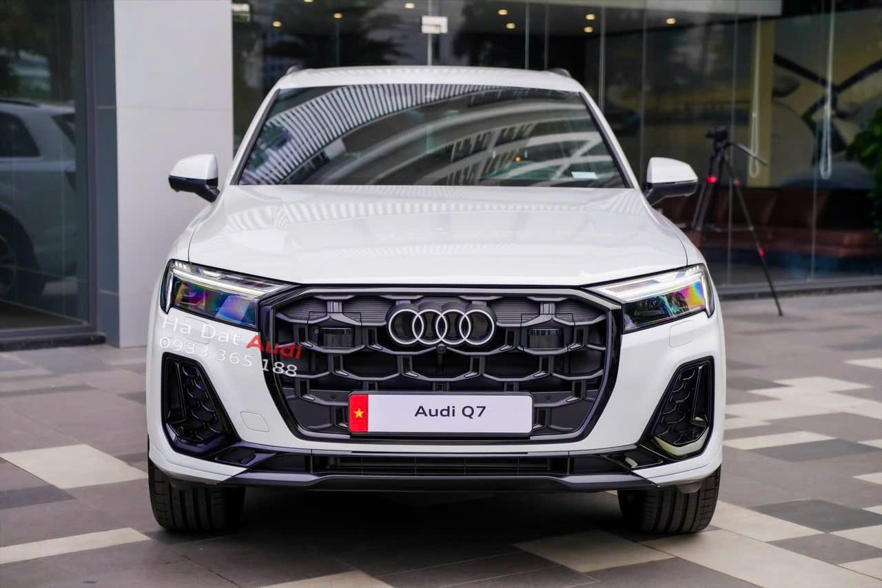 Audi Q7 2025 mới ha dat audi