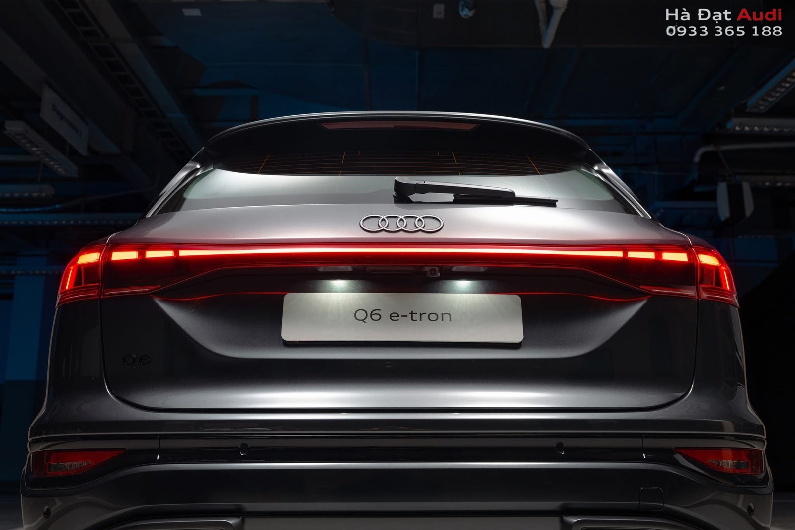 den xe audi q8 e-tron 2025