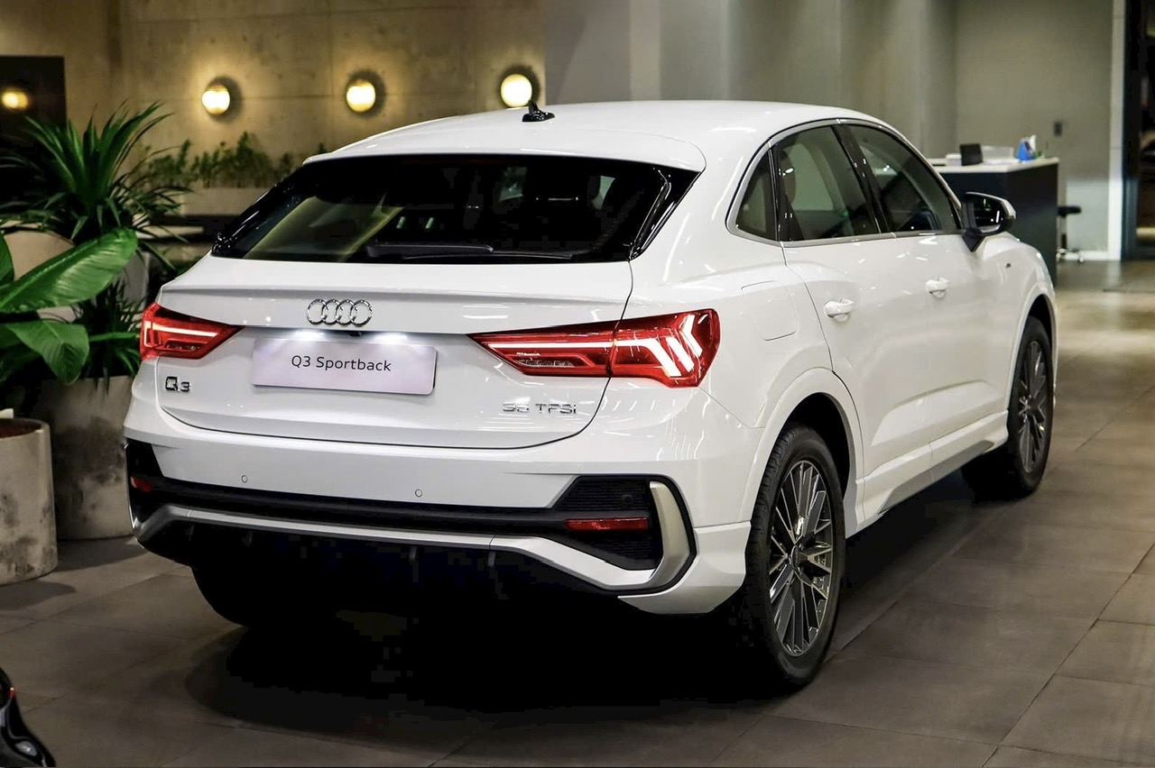 duoi xe audi q3 2026