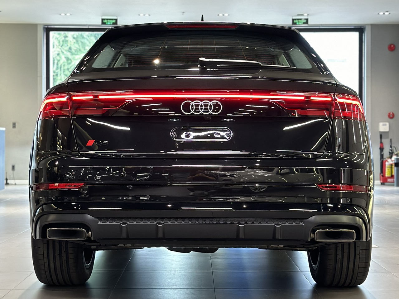 duoi xe audi q8 2026