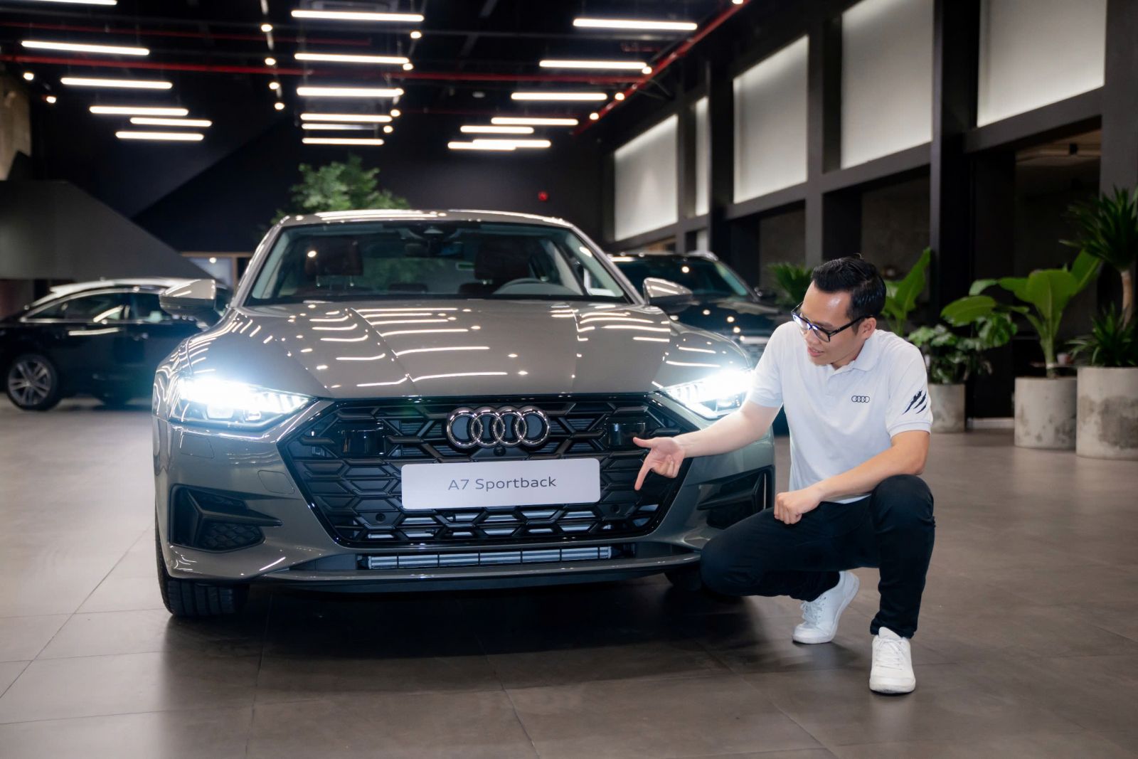 A7 2025 là sự kết hợp hoàn hảo giữa tính tiện nghi của một chiếc sedan hạng sang và phong cách trẻ trung, đầy cá tính của dòng Coupe 4 cửa