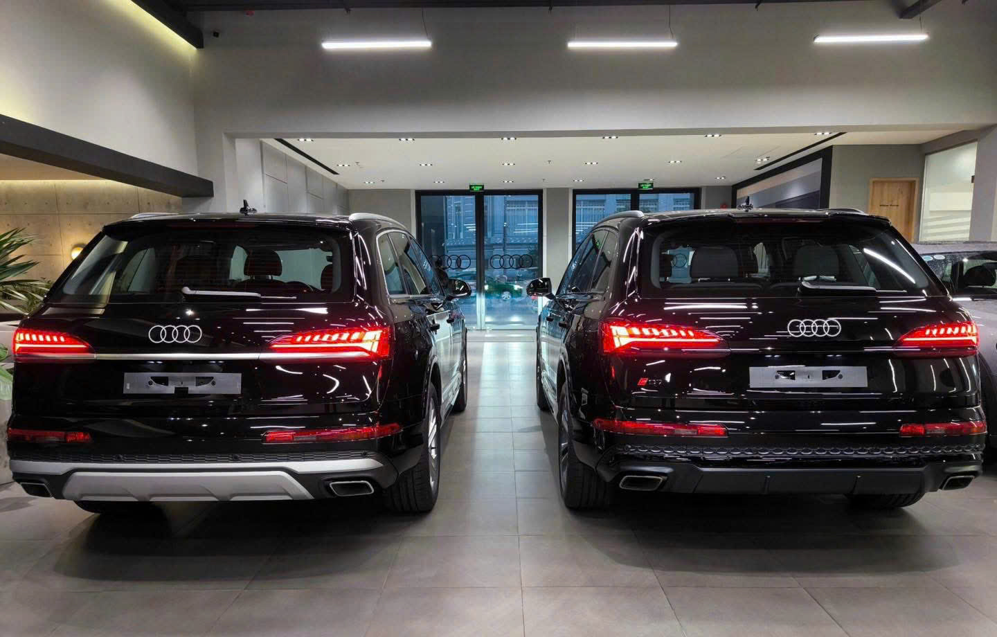 hai phien ban audi q7 2026