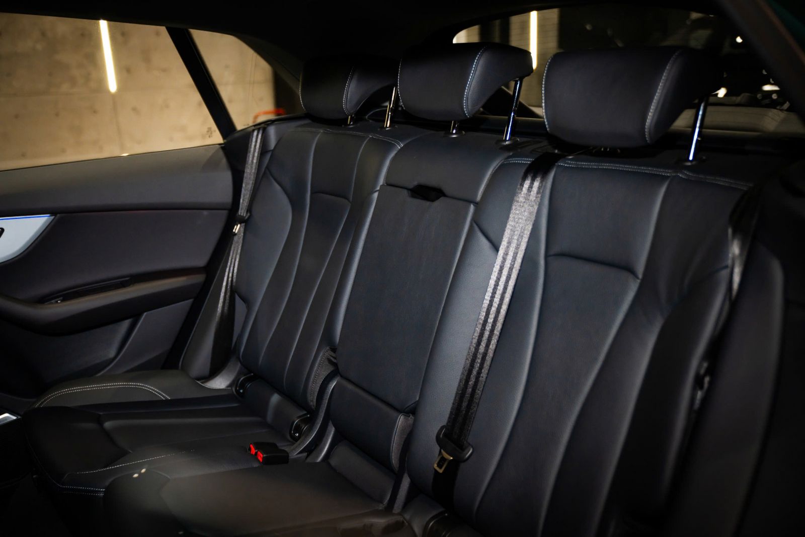 hang ghe thu hai audi q8 2026