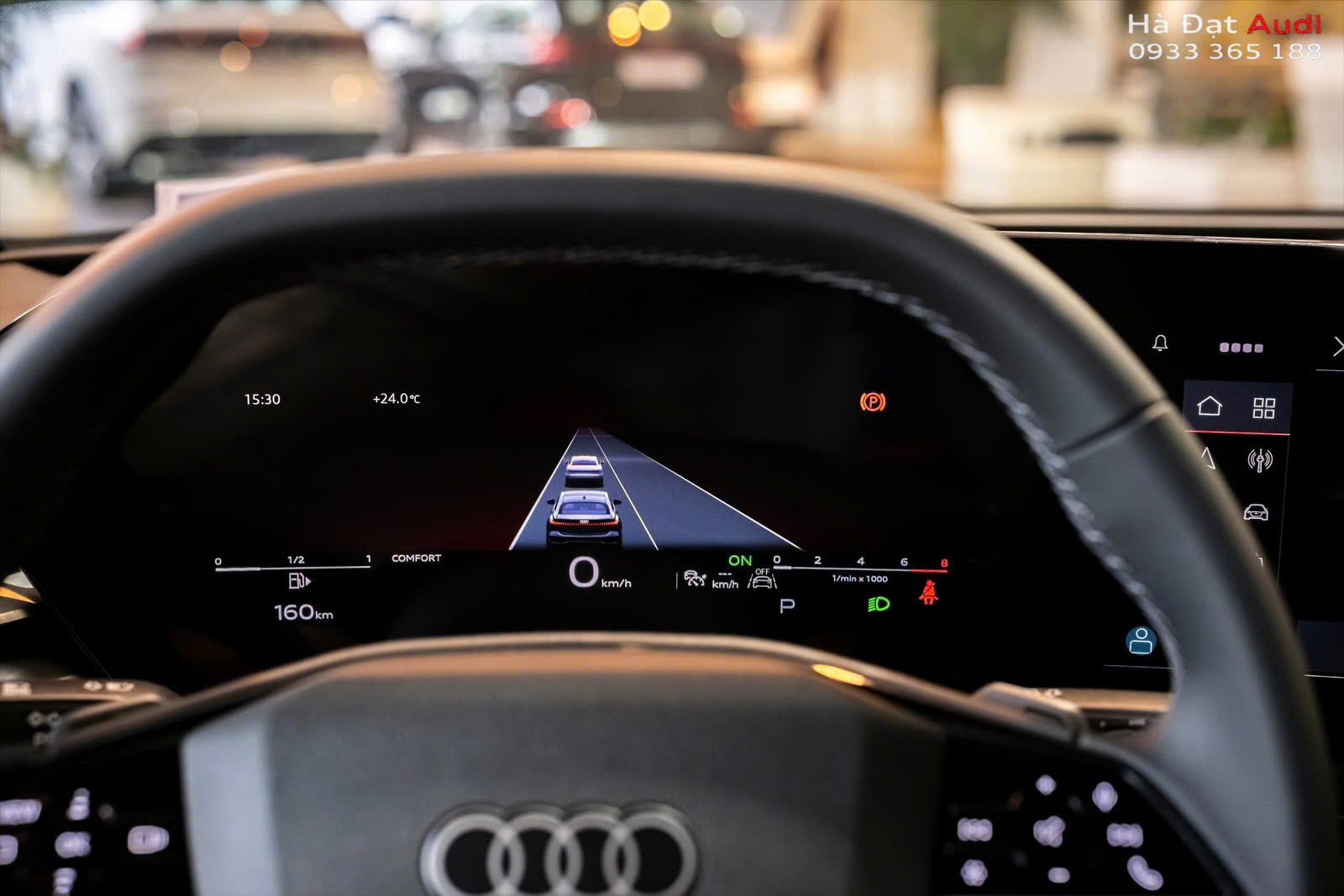 man hinh sau vo lang tren audi a5 2026