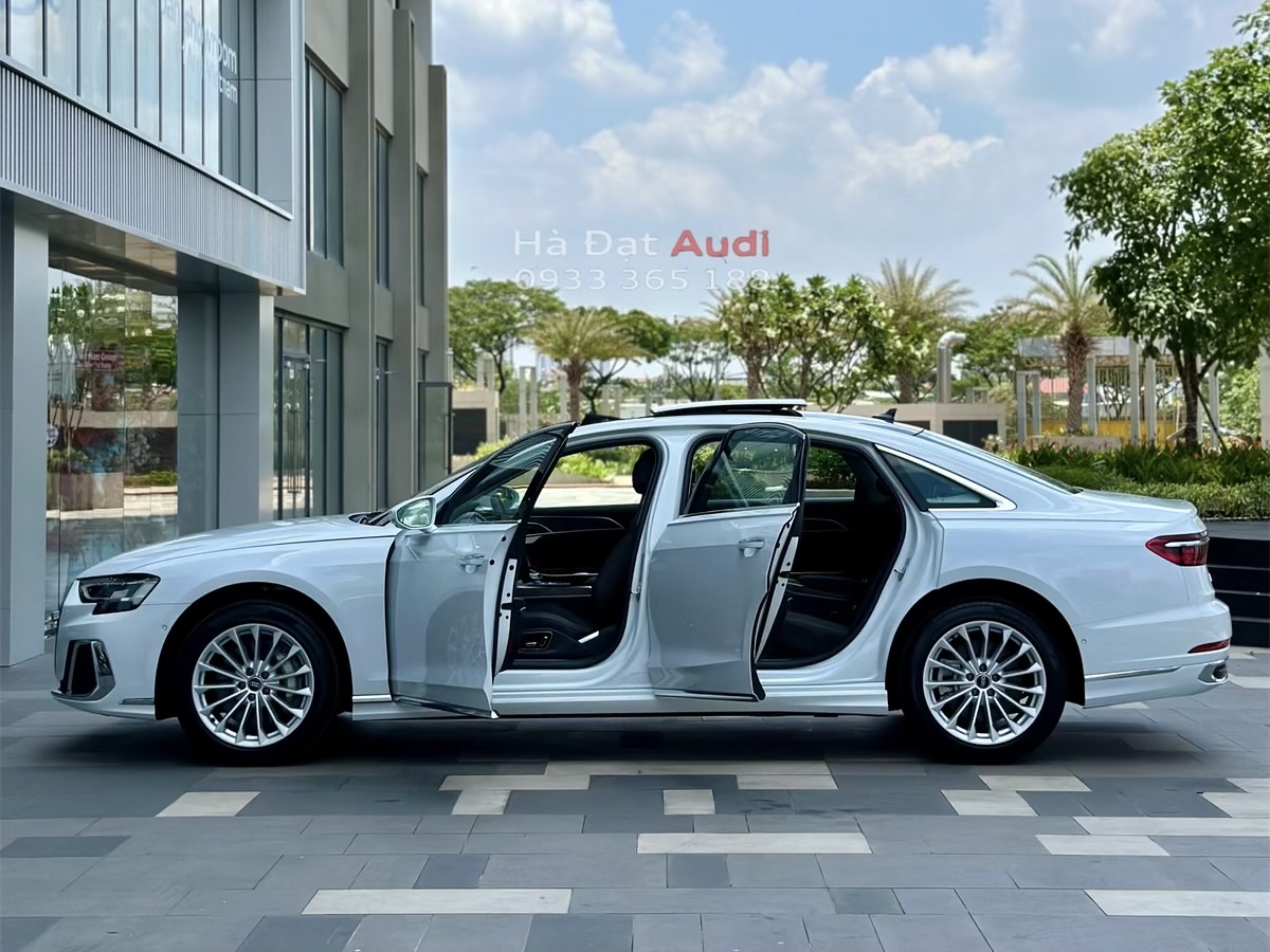 ngoai that audi a8l 2026