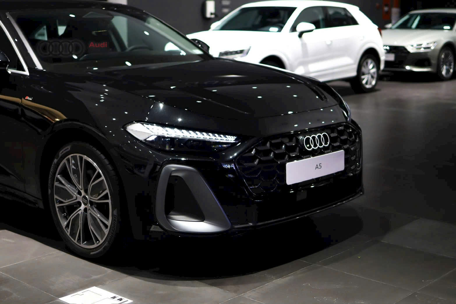 Đầu xe Audi A5 2026