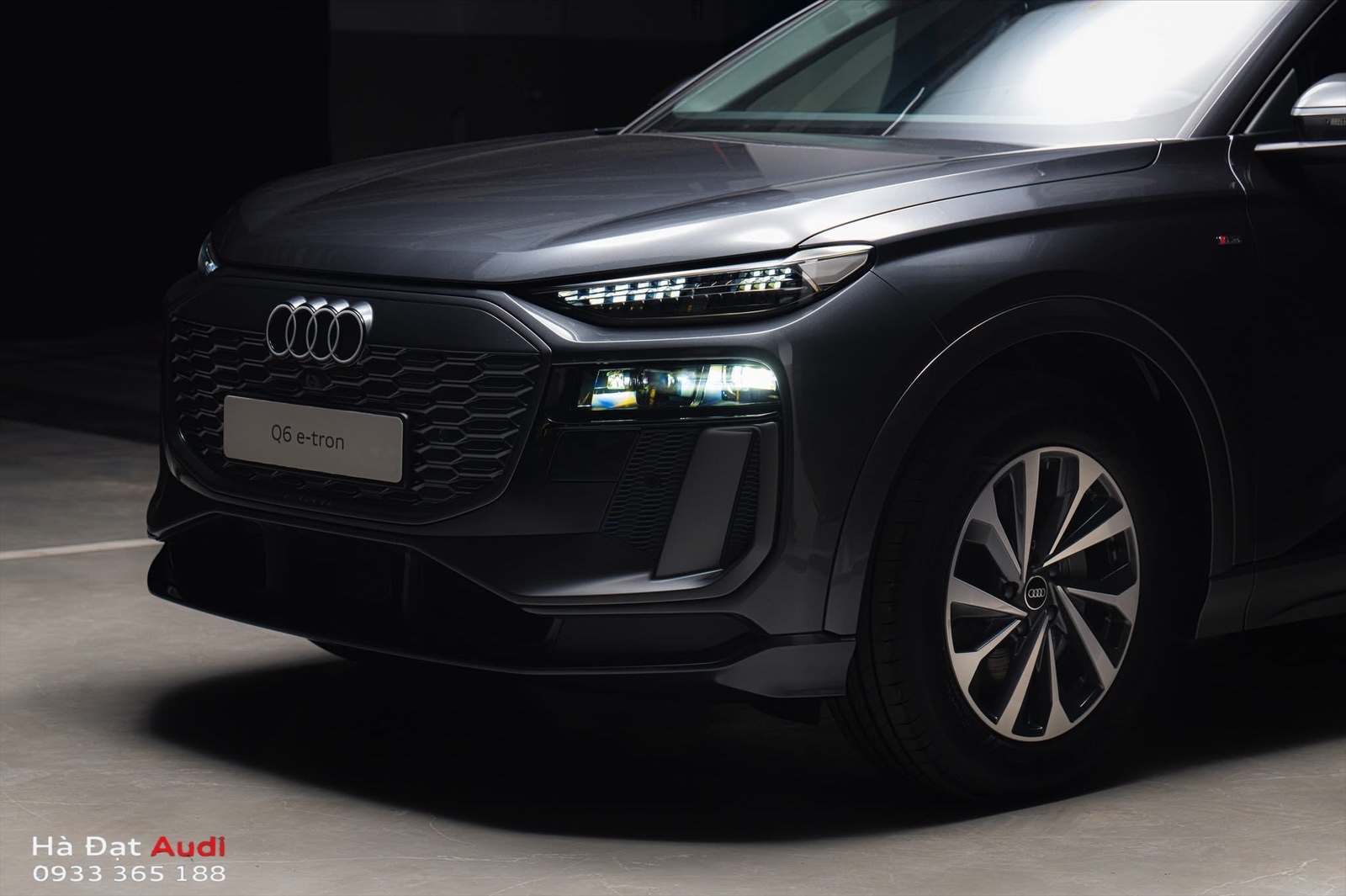 Đèn xe audi q6 e-tron 2026
